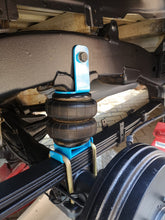 Load image into Gallery viewer, Rear Air Helpers raised Suspension (Hilux 2006-2015)