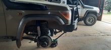Load image into Gallery viewer, Cruiser 79 &amp; 76 AmadaXtreme XL Combo 50mm Lift kit + Air Suspension